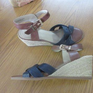 Lucca Lane Wedge Heel Sandals Size 9 M NEW